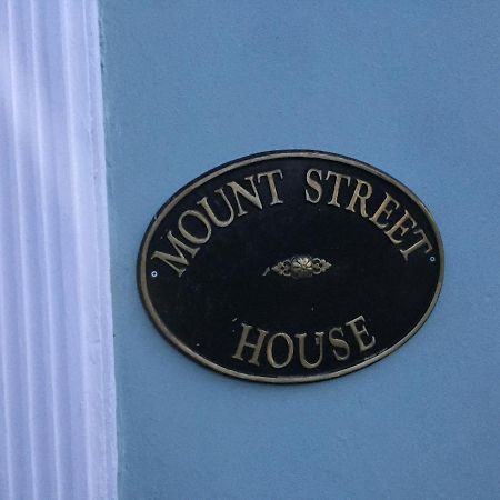 Bed and Breakfast Mount Street House Brecon Exteriér fotografie