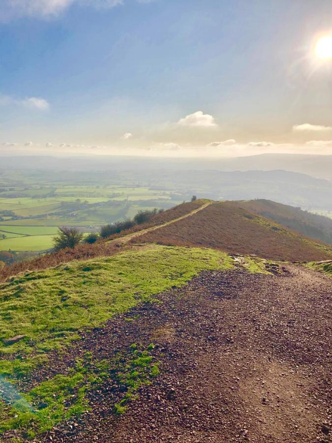 Bed and Breakfast Mount Street House Brecon Exteriér fotografie